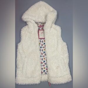 Mini Boden Cream Fuzzy Sherpa Hooded Vest For Girls 6-7 Y